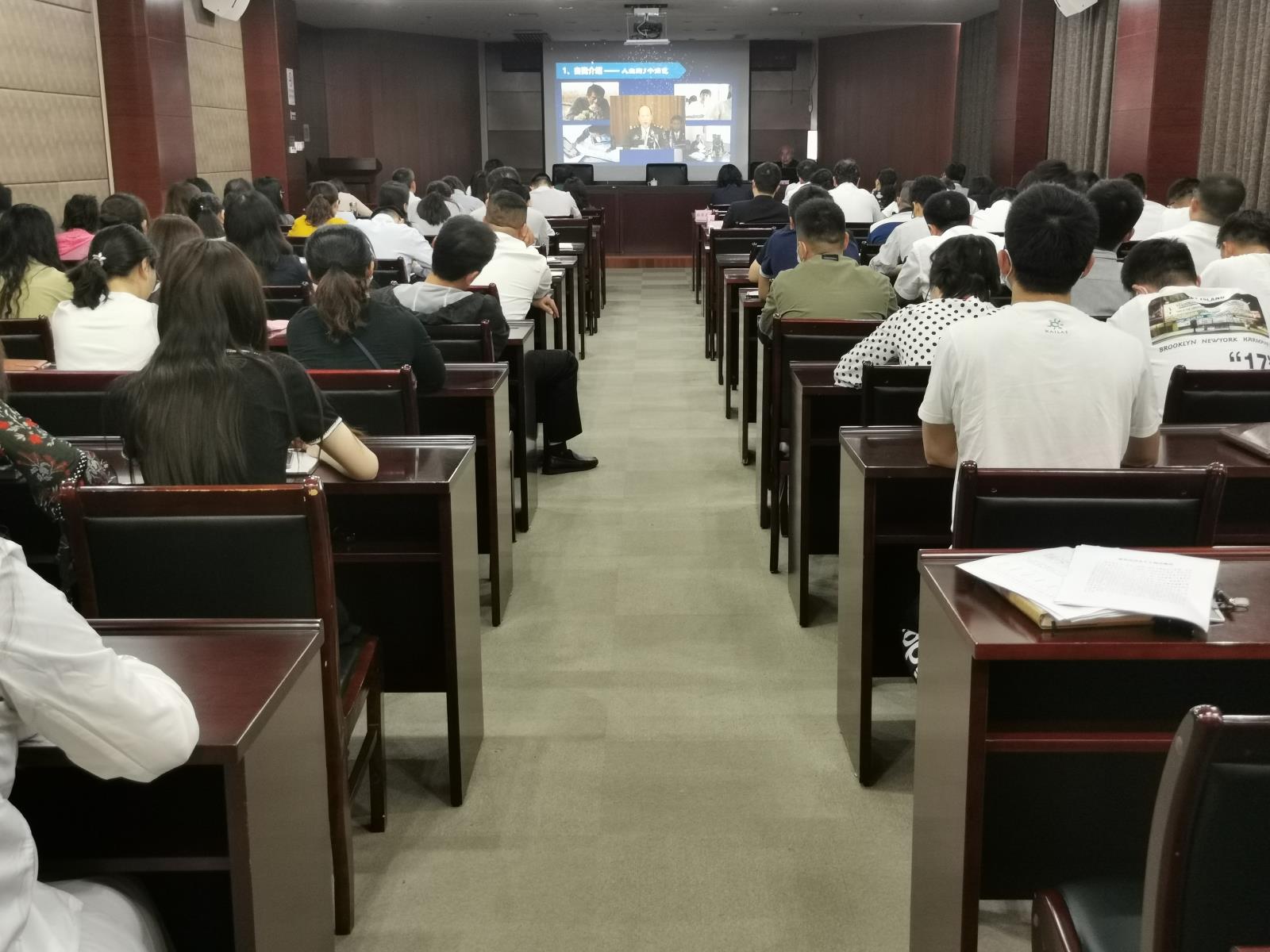 安全會議1.jpg 安全會議1.jpg